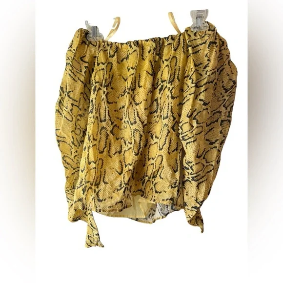 FRAME NWOT Off the Shoulder Billow Top in Python Yellow Size XS $445 MSRP - Picture 9 of 12